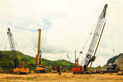 khoi-cong-du-an-nha-thi-dau-quang-ninh-5000-cho-ngoi